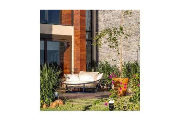 Chaise Escuna